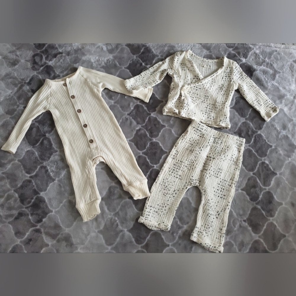 Grayson Collection Baby Outfit Set Of 2 Size 6-9M